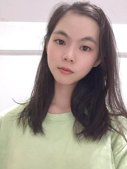 婚后第一次背着老婆和别的女人约会,内心很忐忑