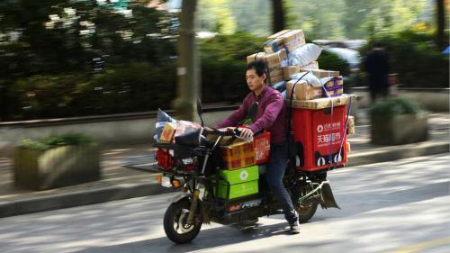 北京地区顺丰快递员的工资与其他城市相比如何？